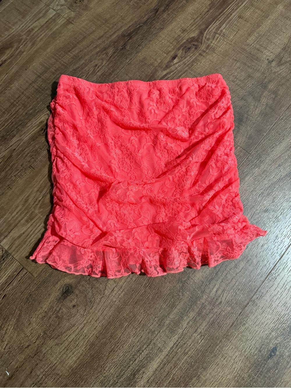 Fashion Nova Coral Lace Ruched Mini Skirt/Tube Top 🌺 - Picture 6 of 9